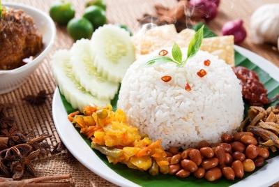 ناسی لماک (nasi lemak)