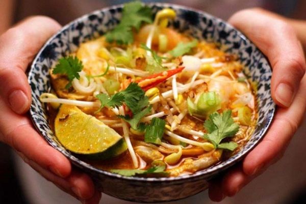 لاکسا کاری